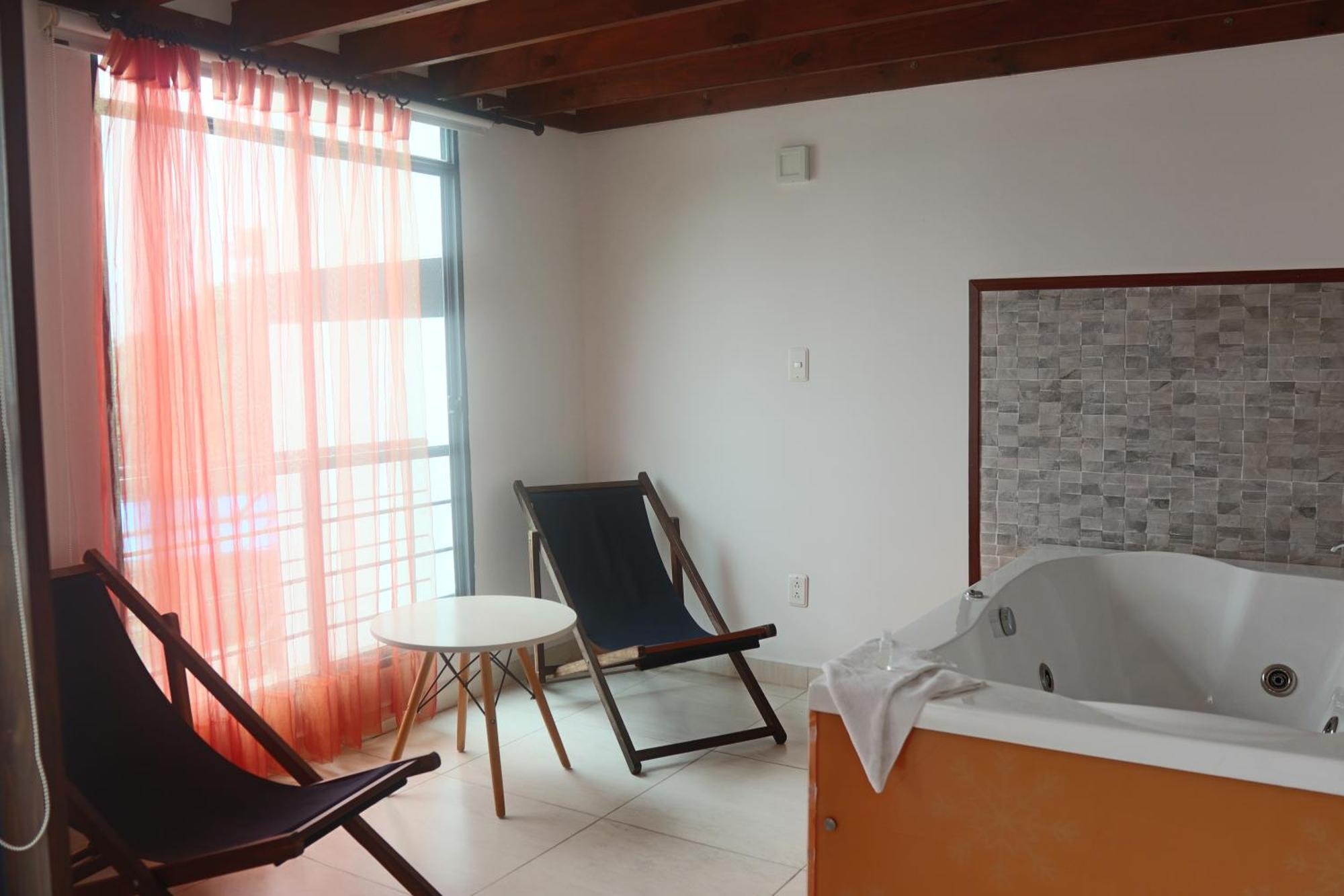 Cerritos Hotel Syvanna Wellness And Spa מראה חיצוני תמונה