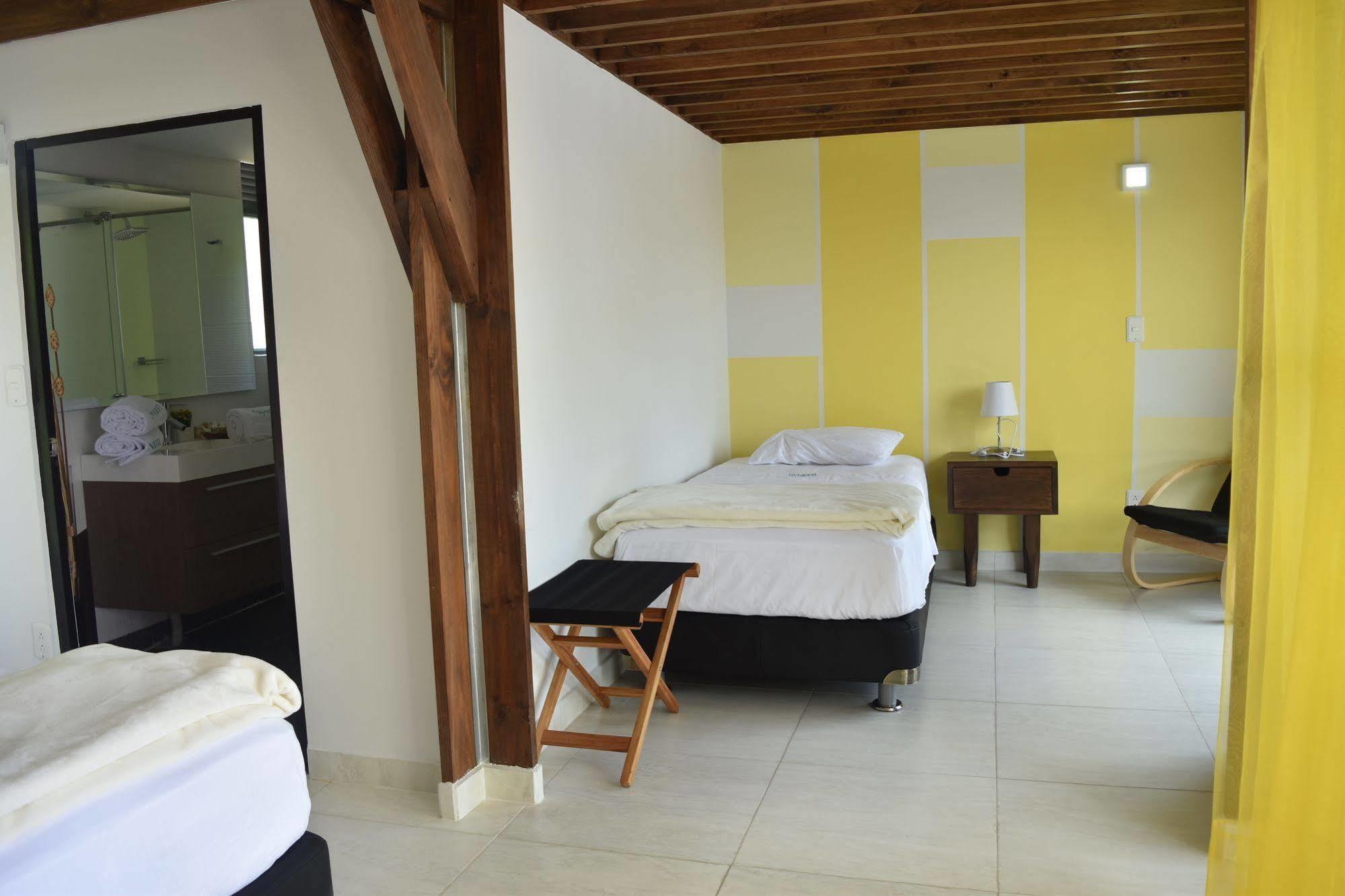 Cerritos Hotel Syvanna Wellness And Spa מראה חיצוני תמונה