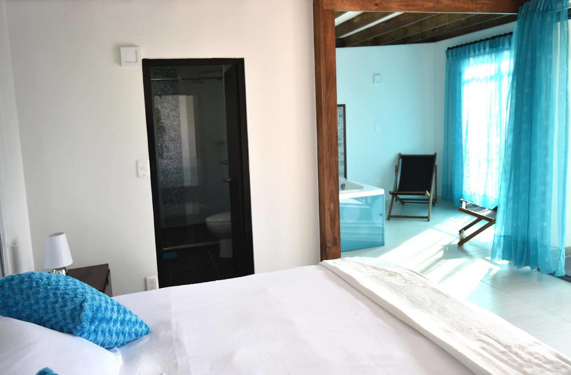 Cerritos Hotel Syvanna Wellness And Spa מראה חיצוני תמונה