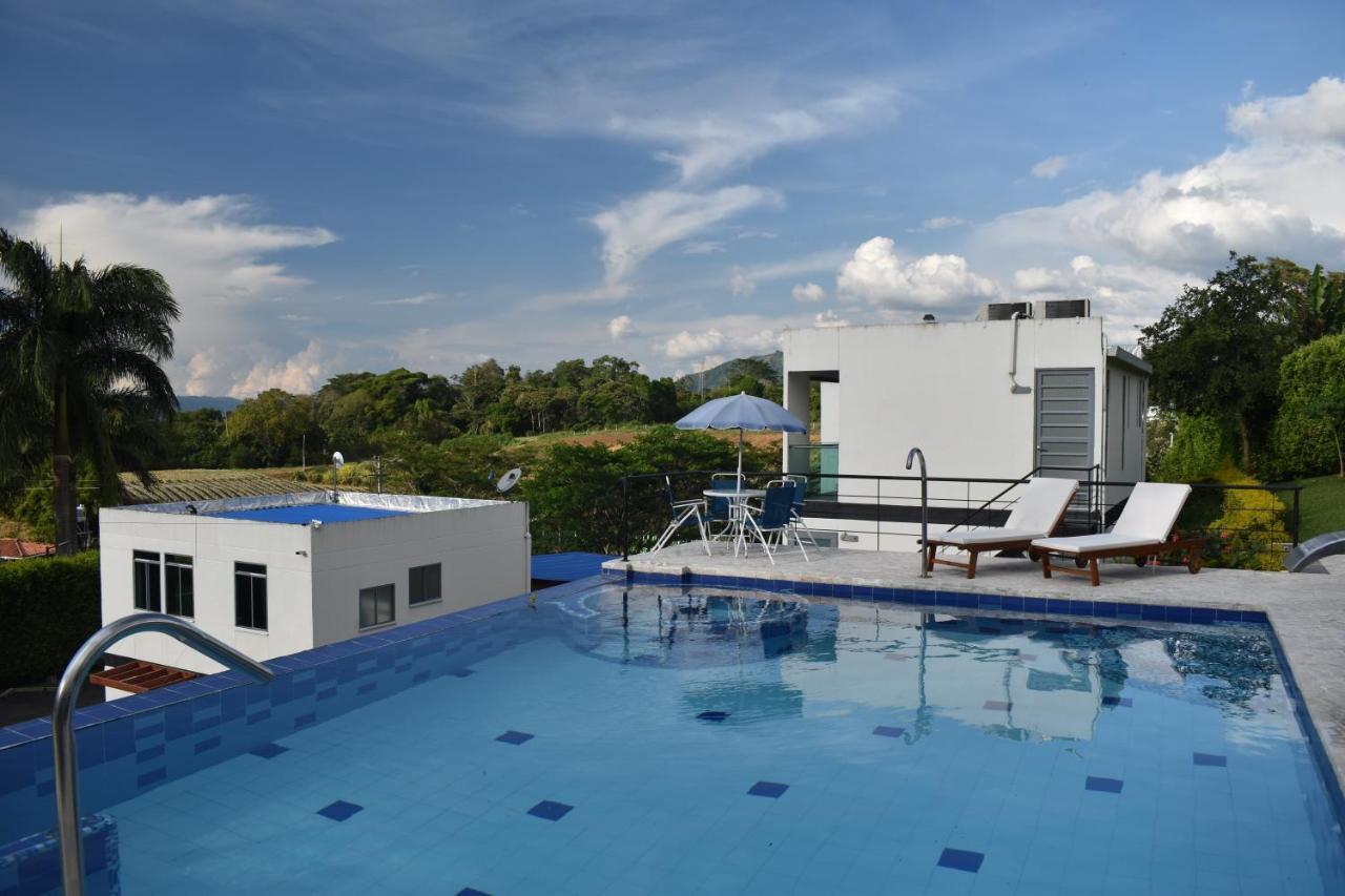 Cerritos Hotel Syvanna Wellness And Spa מראה חיצוני תמונה