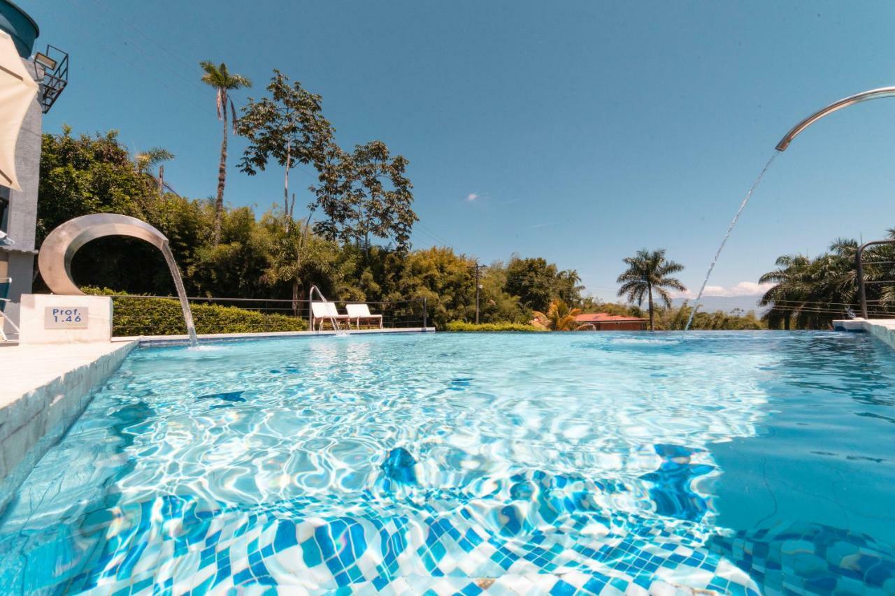 Cerritos Hotel Syvanna Wellness And Spa מראה חיצוני תמונה