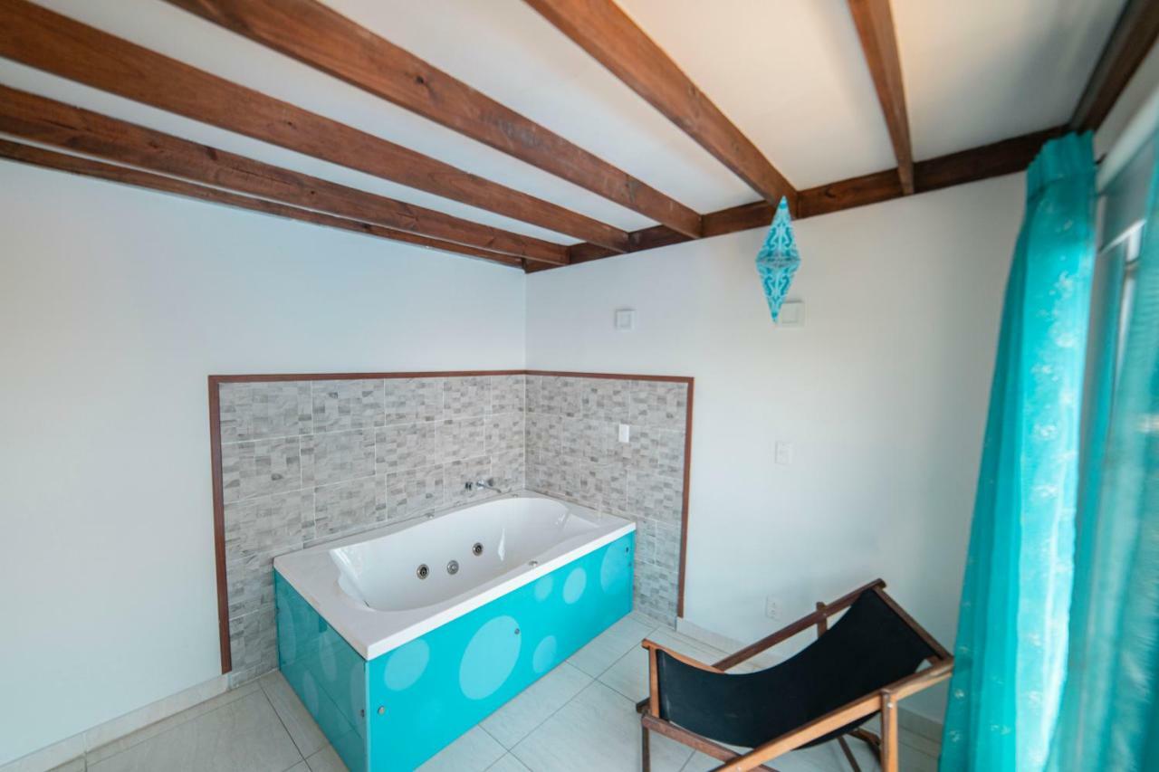 Cerritos Hotel Syvanna Wellness And Spa מראה חיצוני תמונה