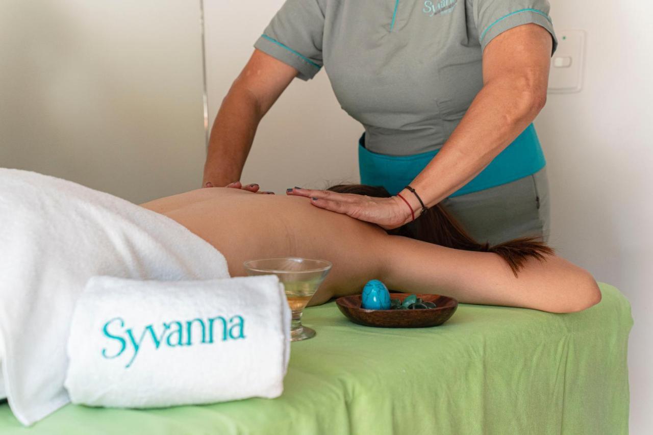 Cerritos Hotel Syvanna Wellness And Spa מראה חיצוני תמונה