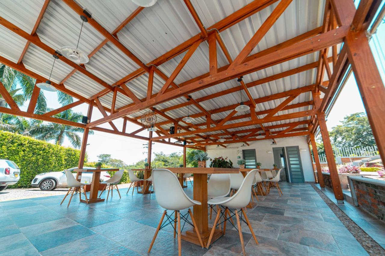 Cerritos Hotel Syvanna Wellness And Spa מראה חיצוני תמונה